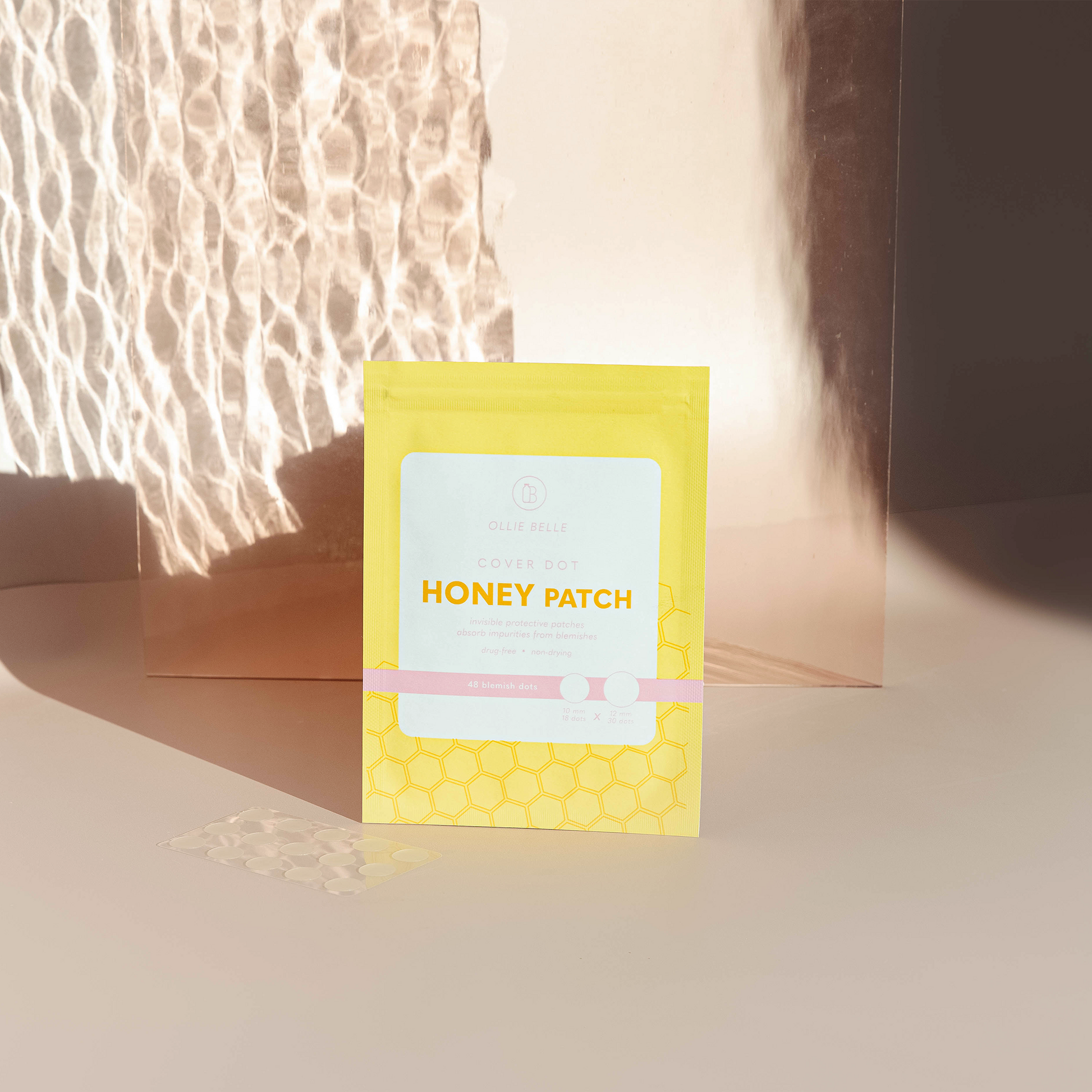 Cover Dot Honey Patch 48 Hydrocolloid Acne Patches Infused with Honey 2 Sizes 10mm and 12mm Lifestyle Image